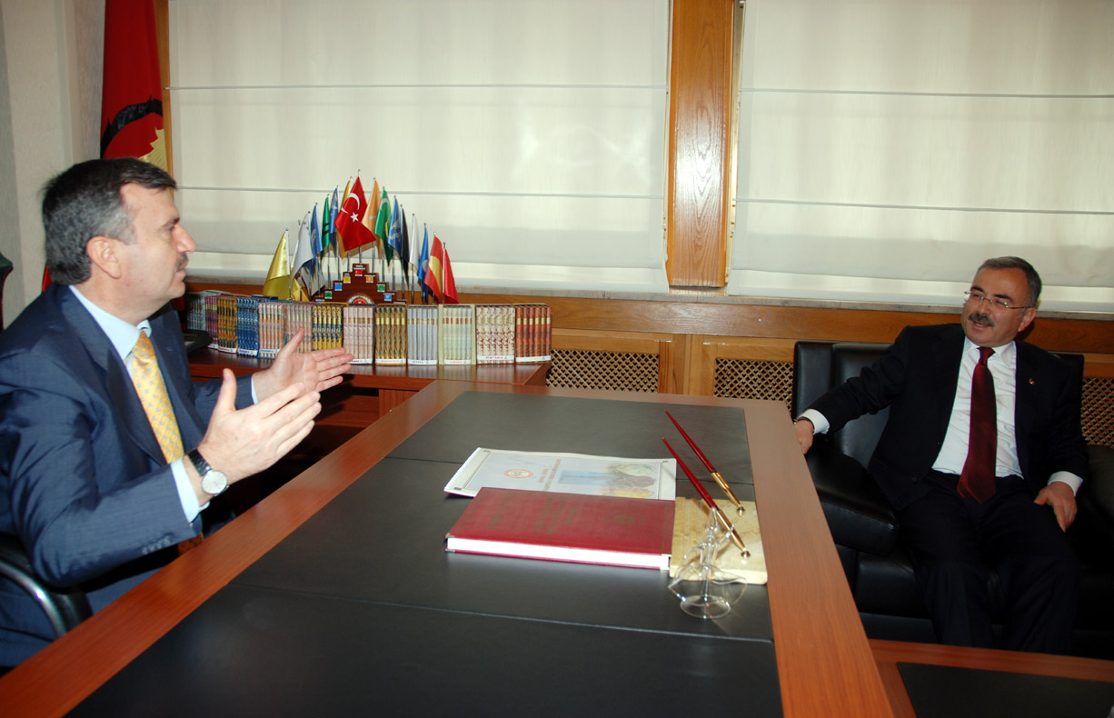 Enerji Bakanı Hilmi Güler Büyükşehir'i Ziyaret Etti