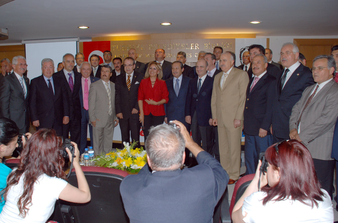 Yılın Büyükşehir Belediye Başkanı Tahir Akyürek