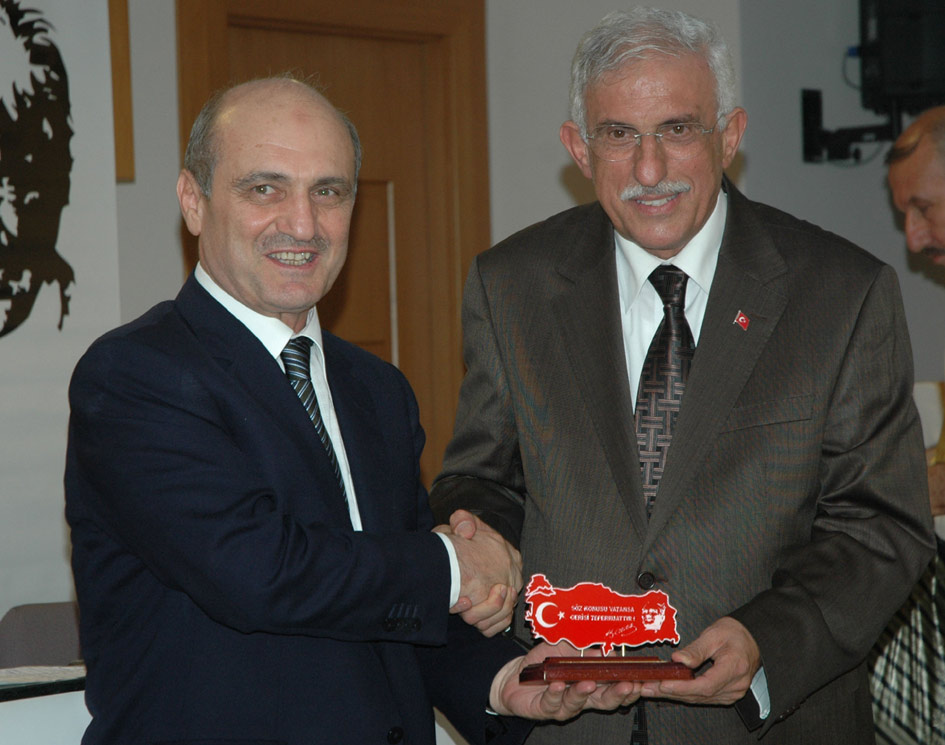 Yılın Büyükşehir Belediye Başkanı Tahir Akyürek