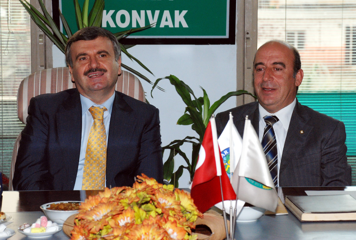 Başkan Akyürek İzmir'deki Konyalı Derneklerini Ziyaret Etti