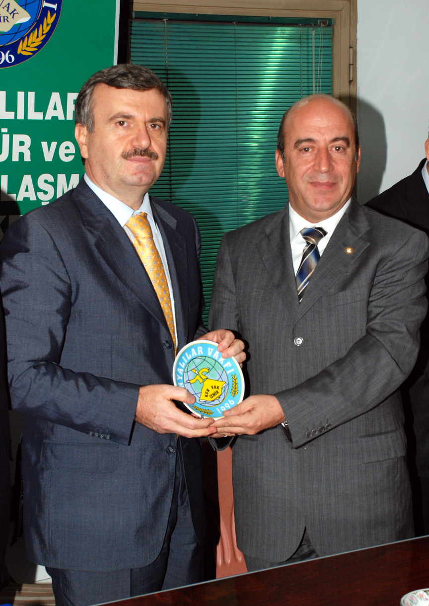 Başkan Akyürek İzmir'deki Konyalı Derneklerini Ziyaret Etti