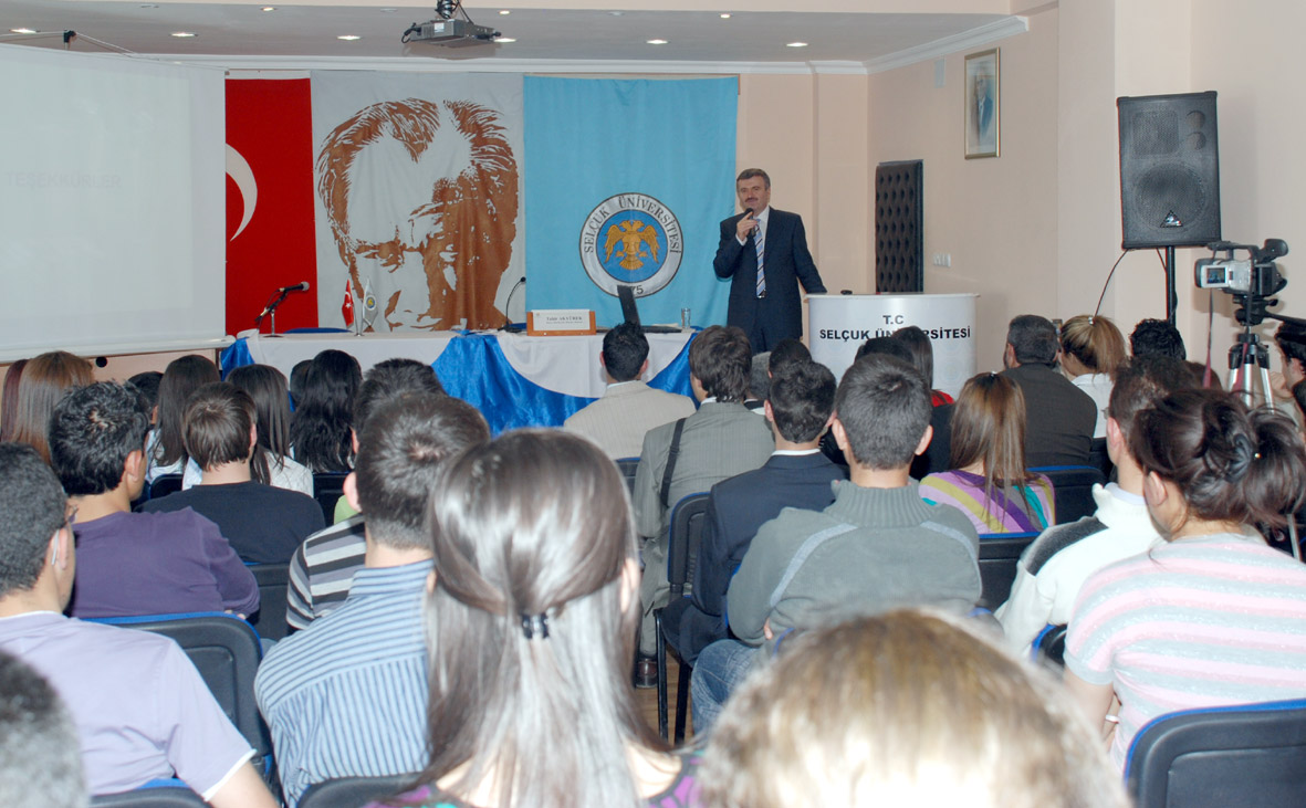 Başkan Akyürek: 'Gelecekte Ülkeler Şehirleriyle Temsil Edilecek'