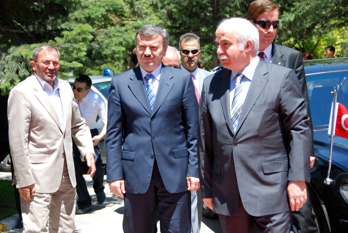 Devlet Bakanı ve Başbakan Yardımcısı Nazım Ekren Büyükşehir'de