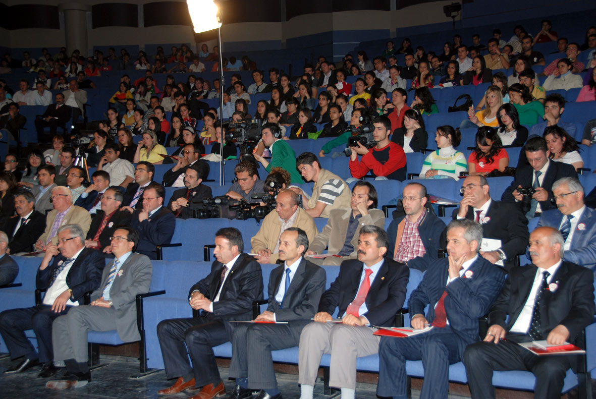 Yerel Yönetimler ve Halkla İlişkiler Paneli
