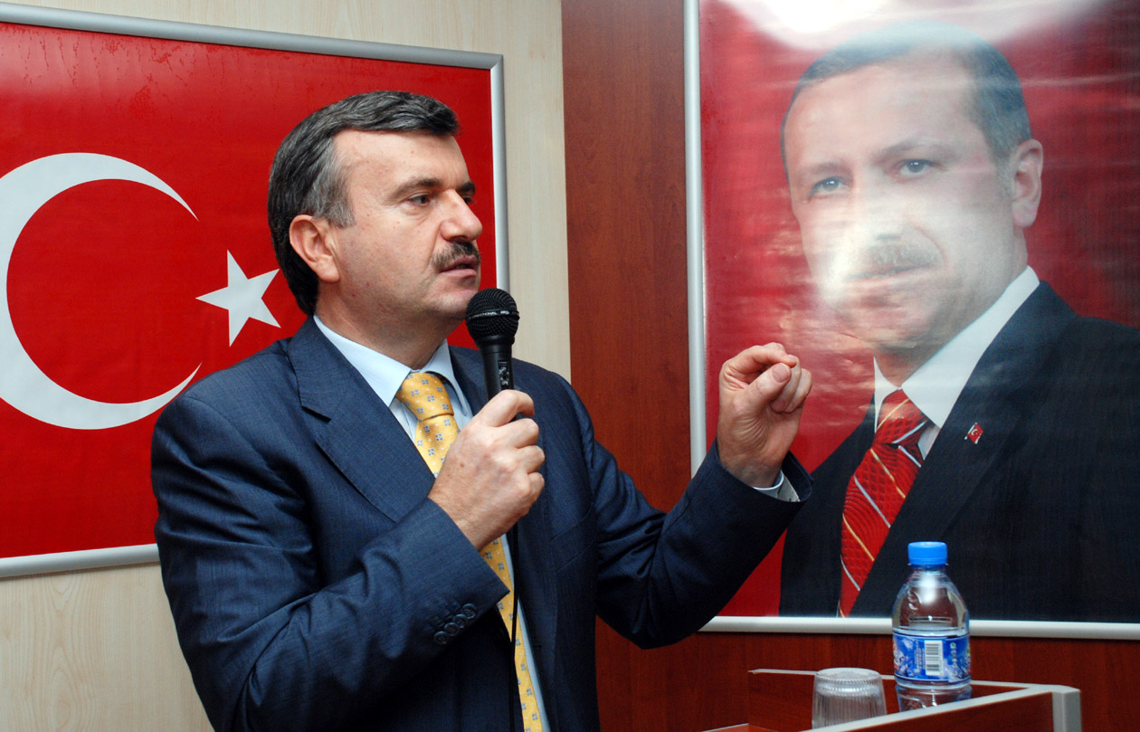 Başkan Akyürek Antalya ve İzmir'de Siyaset Akademisi'nde Konuştu
