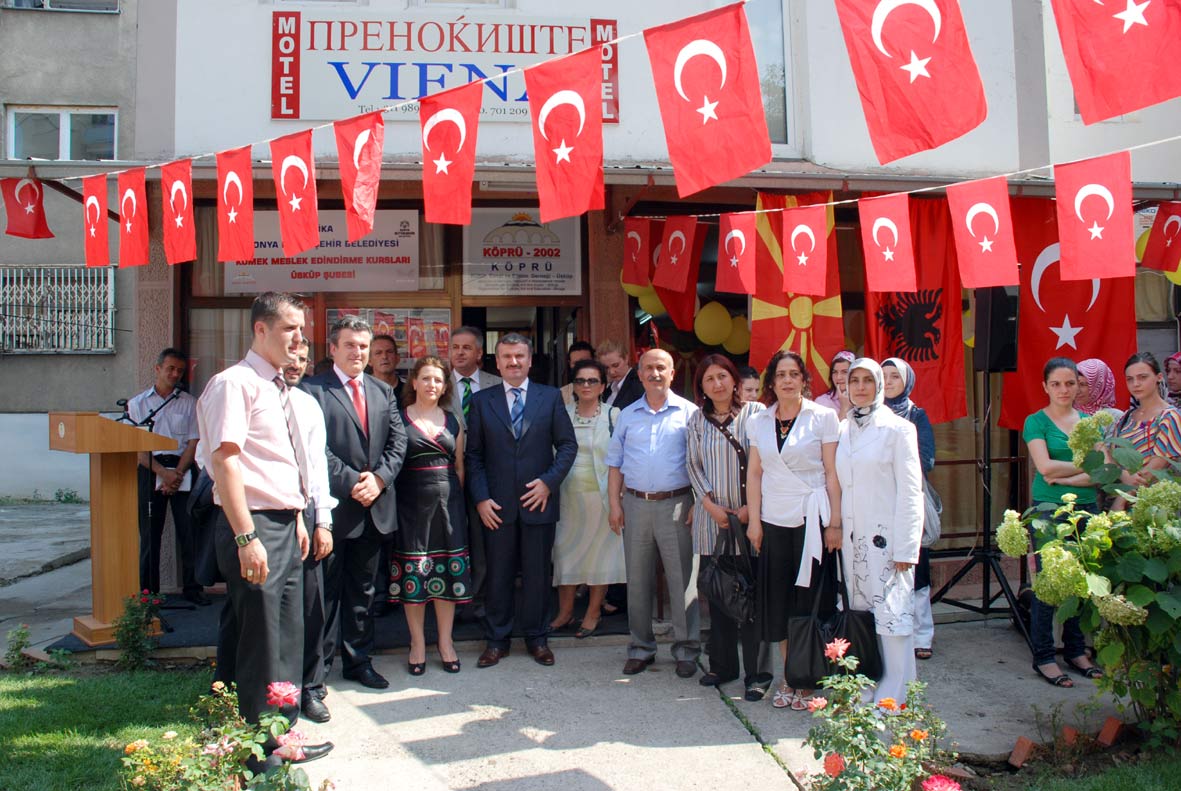 Makedonya'nın 3 şehrine KOMEK Kursu Açıldı