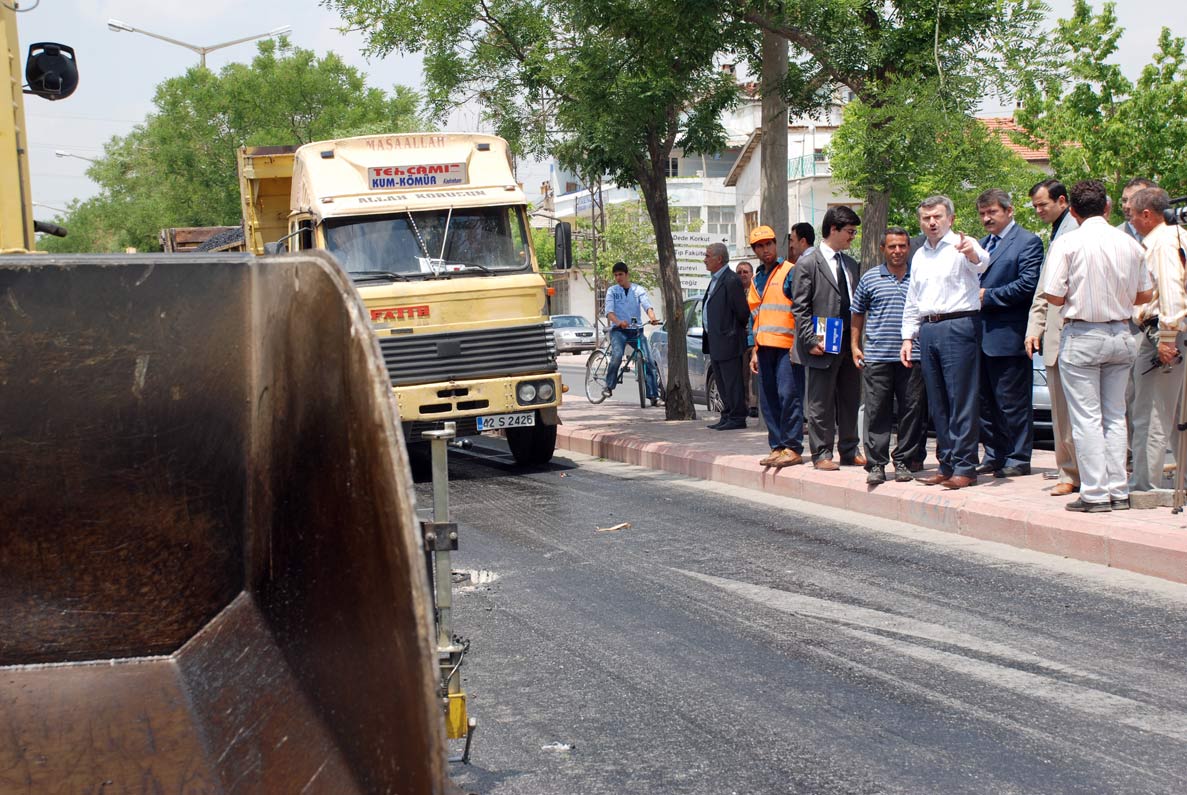 Beyşehir Caddesi Kaliteli Asfaltla Kaplanıyor