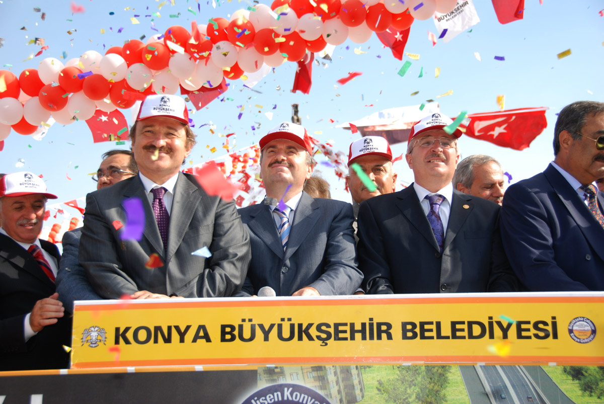 4 Yılda 19''uncu Köprülü Kavşağın Temeli Atıldı