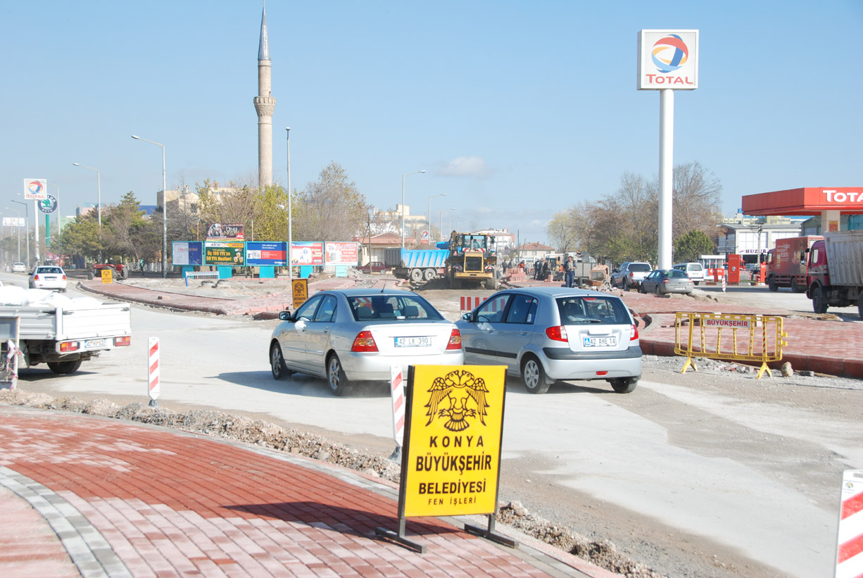 Demiryolu Caddesi Ankara Yolu İle Buluşuyor