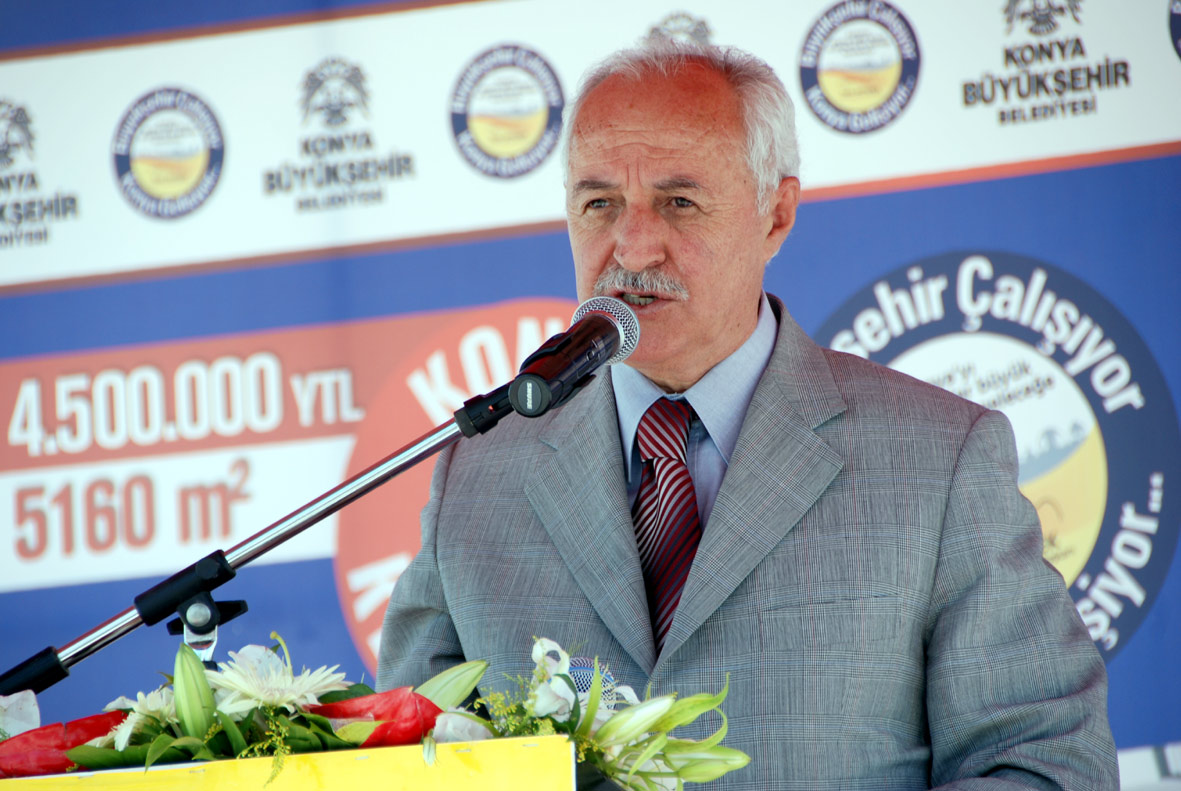 Büyükşehir Belediyesi Gençlik Merkezi'nin Temeli Atıldı