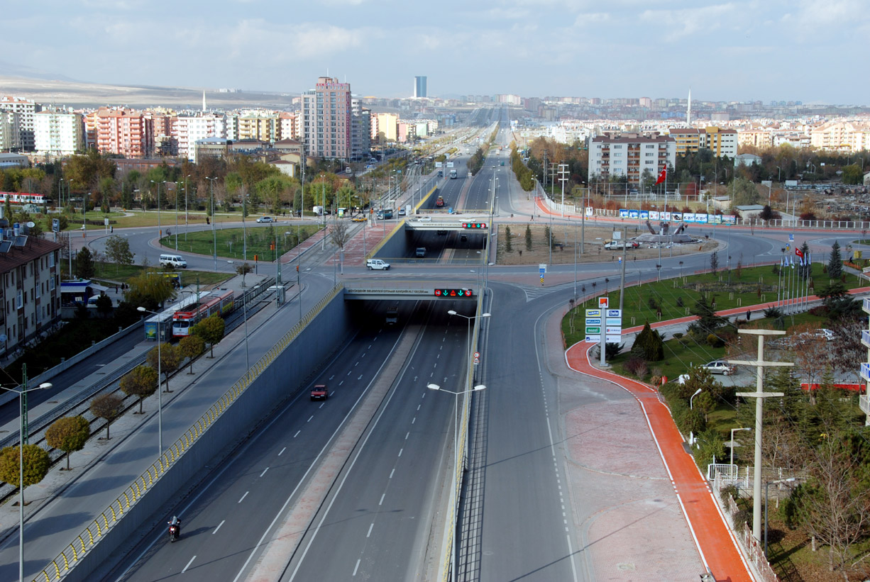 10 Köprülü Kavşağın Açılışı Aynı Anda Yapılacak