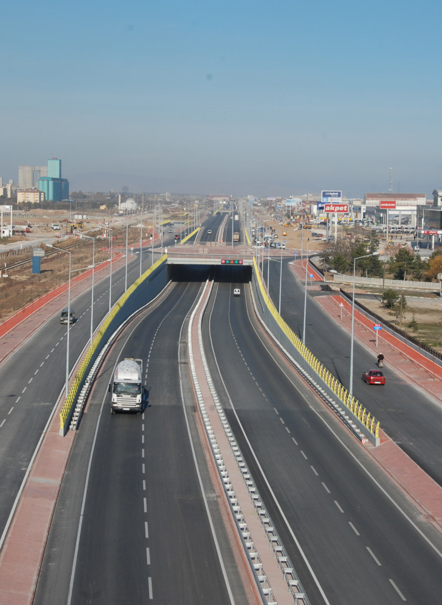 10 Köprülü Kavşağın Açılışı Aynı Anda Yapılacak