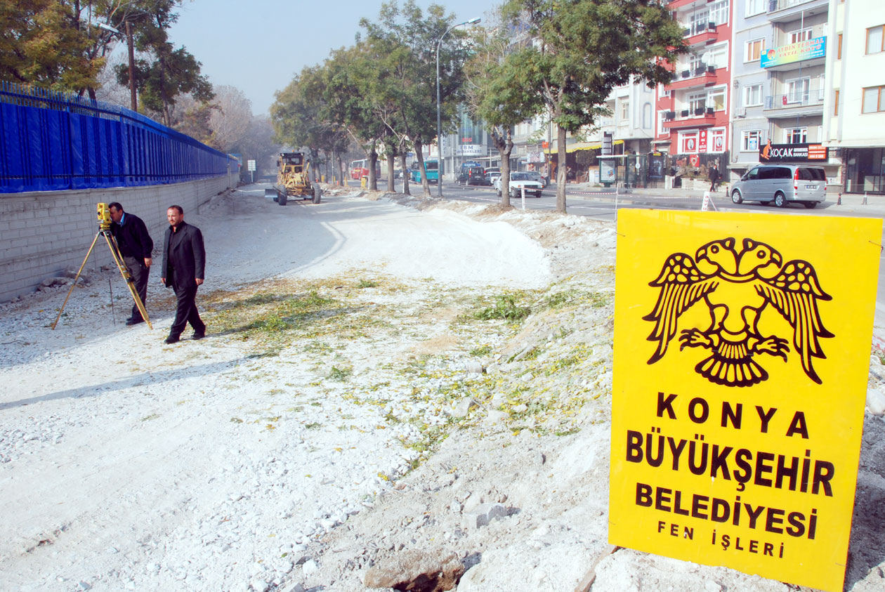 Eski Ordu Pazarı Önünde Yol Genişletme Çalışması
