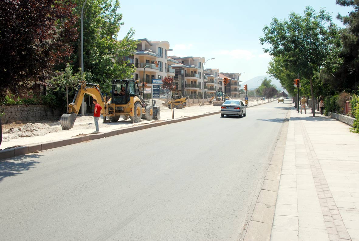 Meram Yeni Yol'un Kalitesi Yükseliyor