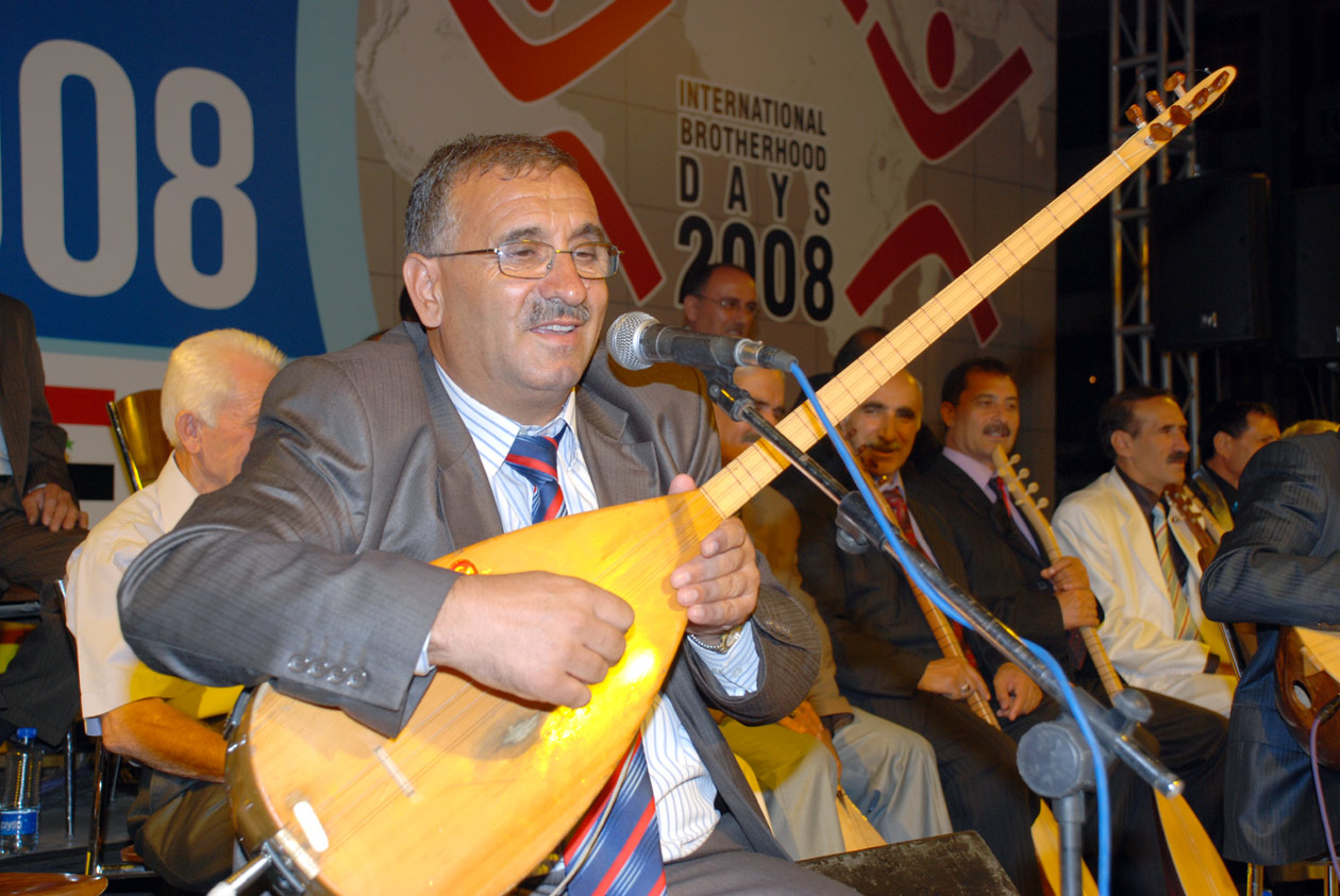 20 Aşığın Katıldığı Aşıklar Gecesi İlgiyle İzlendi