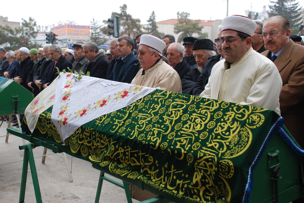 Mevlana Hayranı Meyerovitch'in Vasiyeti Gerçekleşti