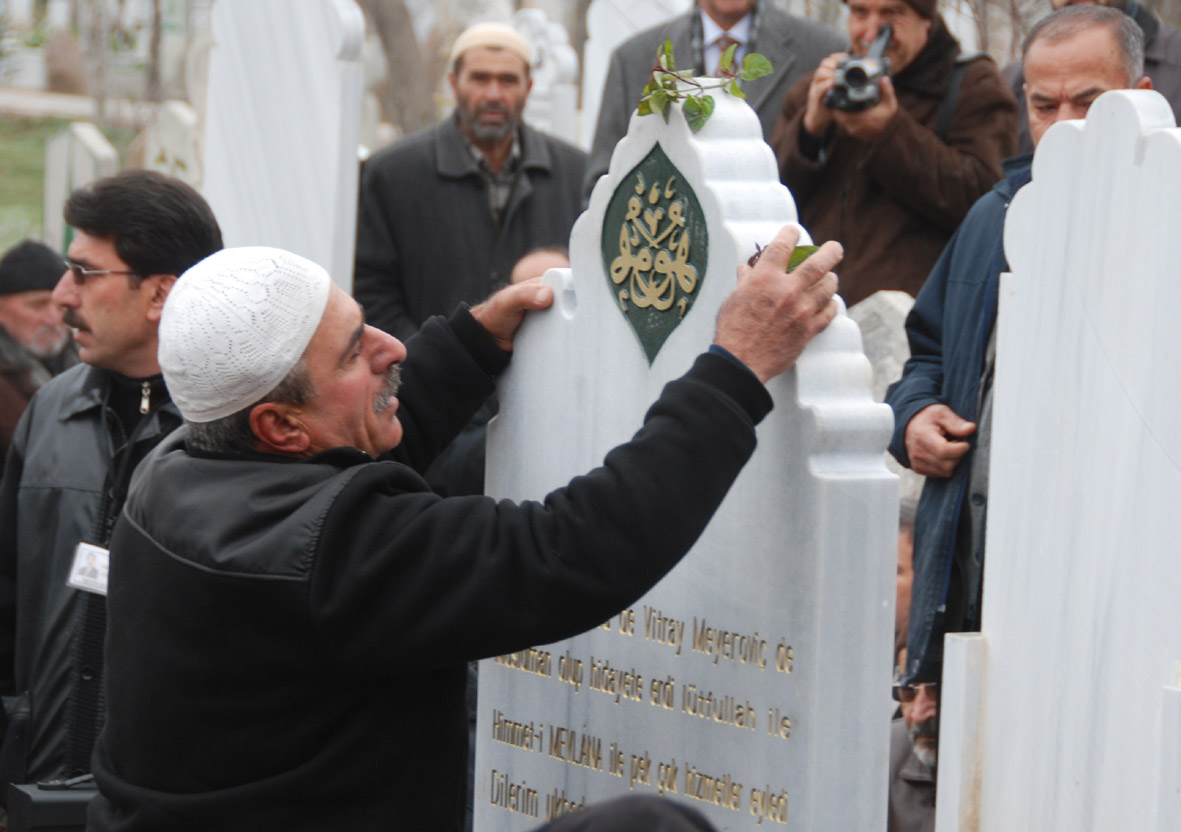 Mevlana Hayranı Meyerovitch'in Vasiyeti Gerçekleşti