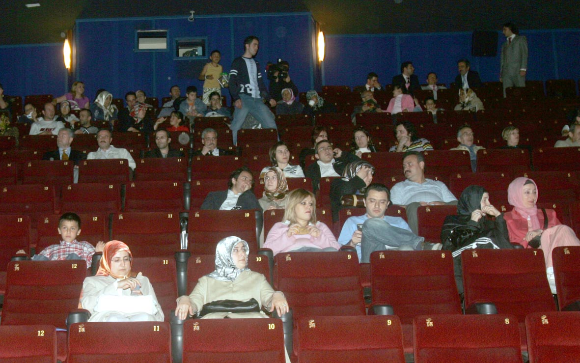    Kısa'dan Hisse Kısa Film Yarışması Başvuruları Devam Ediyor