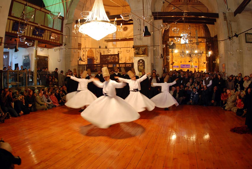 Mevlana Hoşgörü ve Sevgi Yürüyüşü Yapıldı