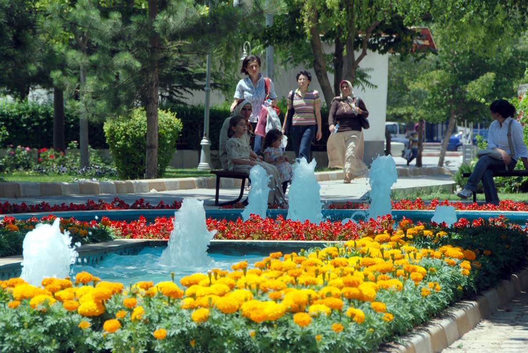 Konya Her Mevsim 'Çiçek' Gibi