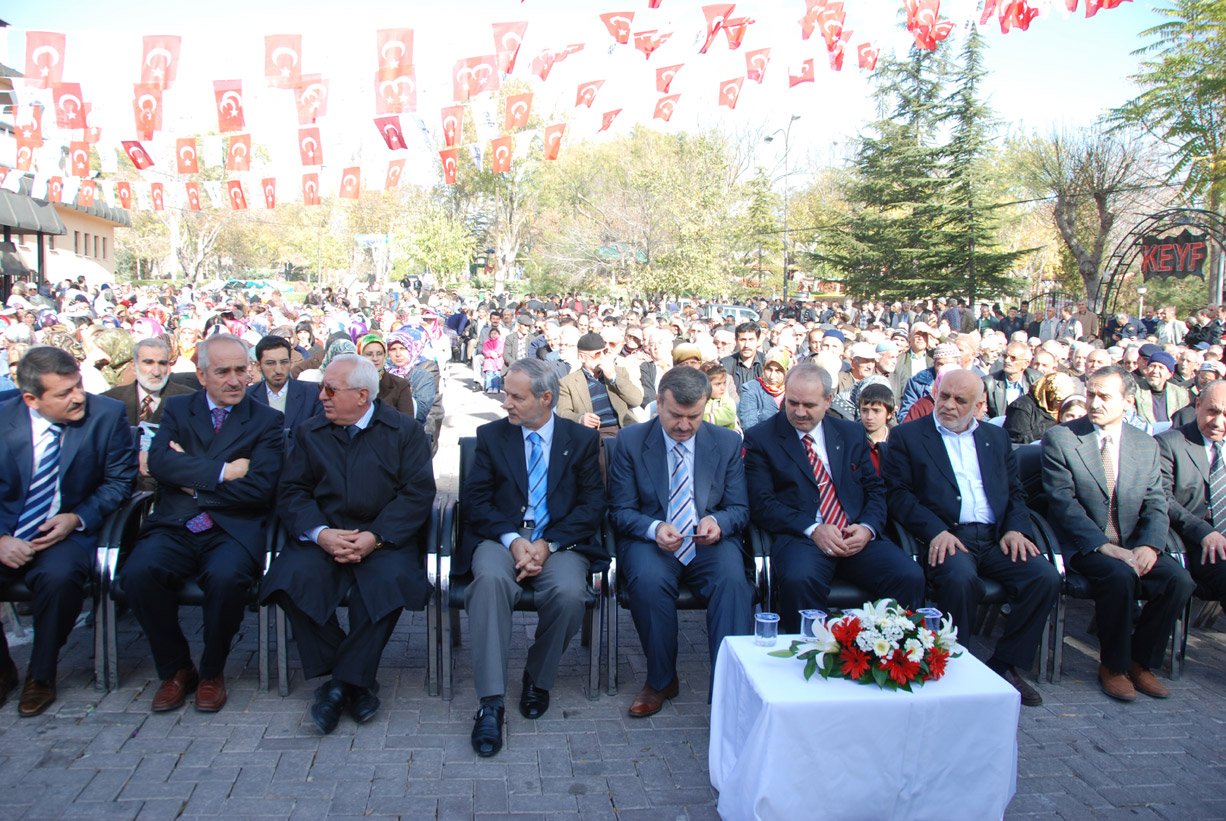 300 Bin Lale Soğanı Dağıtımı Başlattı