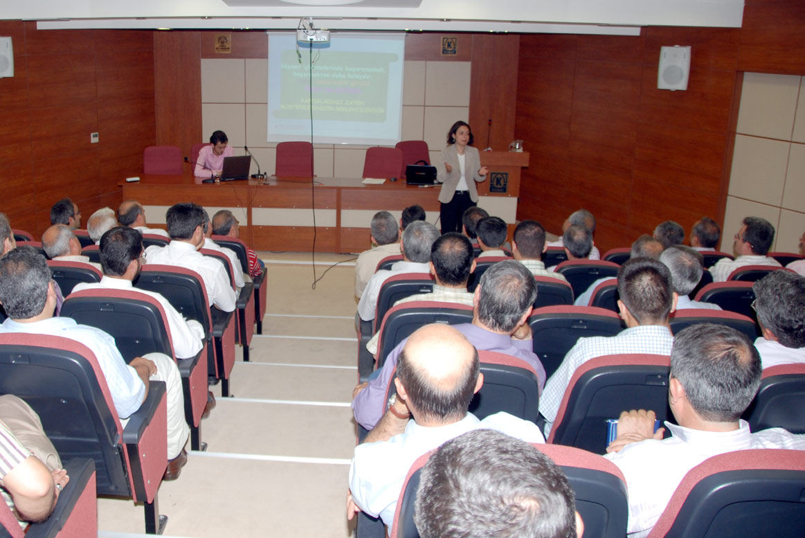 Hizmet Sektöründe Müşteri Memnuniyeti Semineri