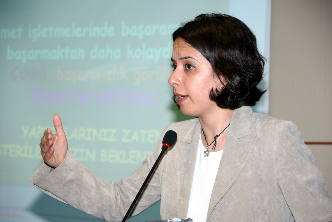 Hizmet Sektöründe Müşteri Memnuniyeti Semineri