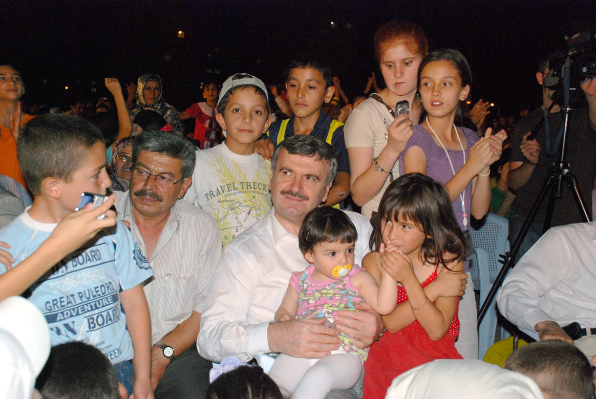 Mahalle Buluşmalarını 120 Bin Kişi İzledi