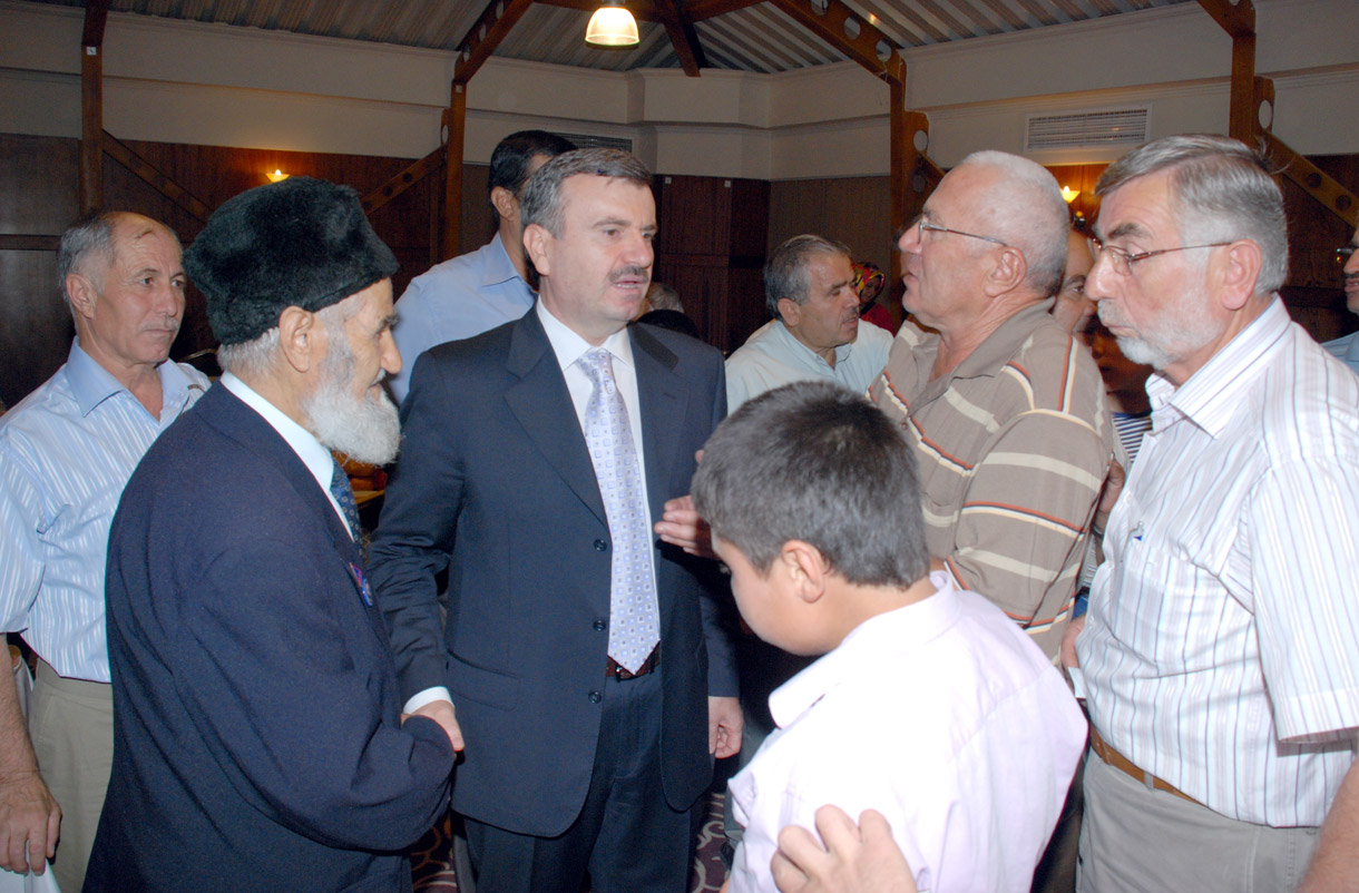 Başkan Akyürek Muhtarlarla İftarda Buluştu