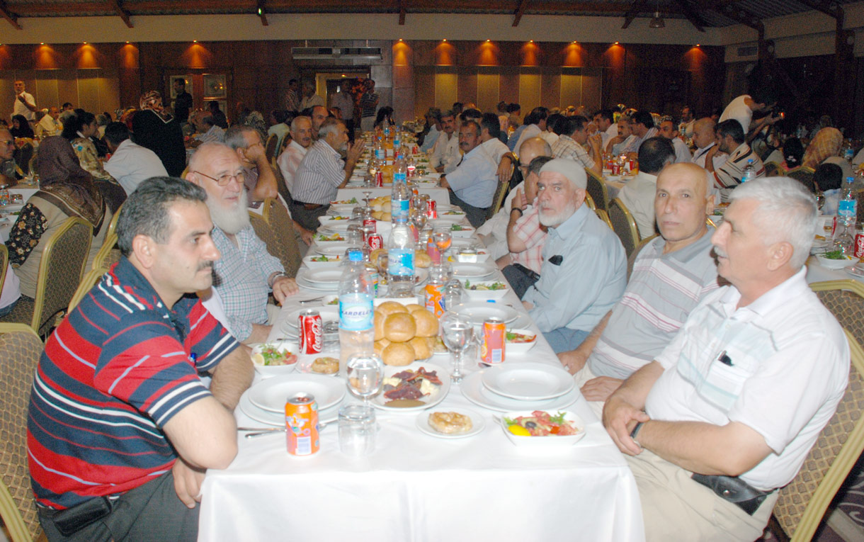 Başkan Akyürek Muhtarlarla İftarda Buluştu