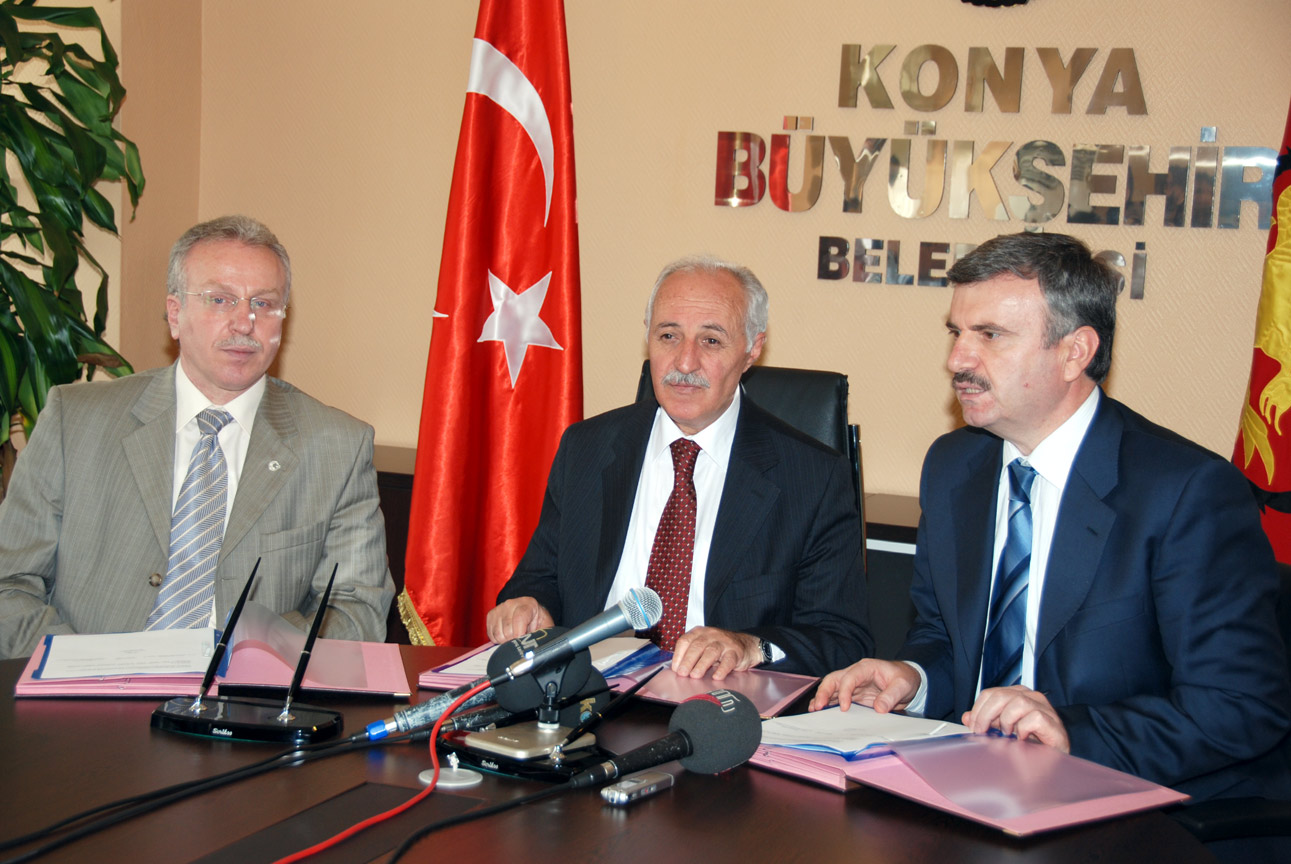 Kadın Sığınma Evi'nin SHÇEK'e Devri Protokolü İmzalandı