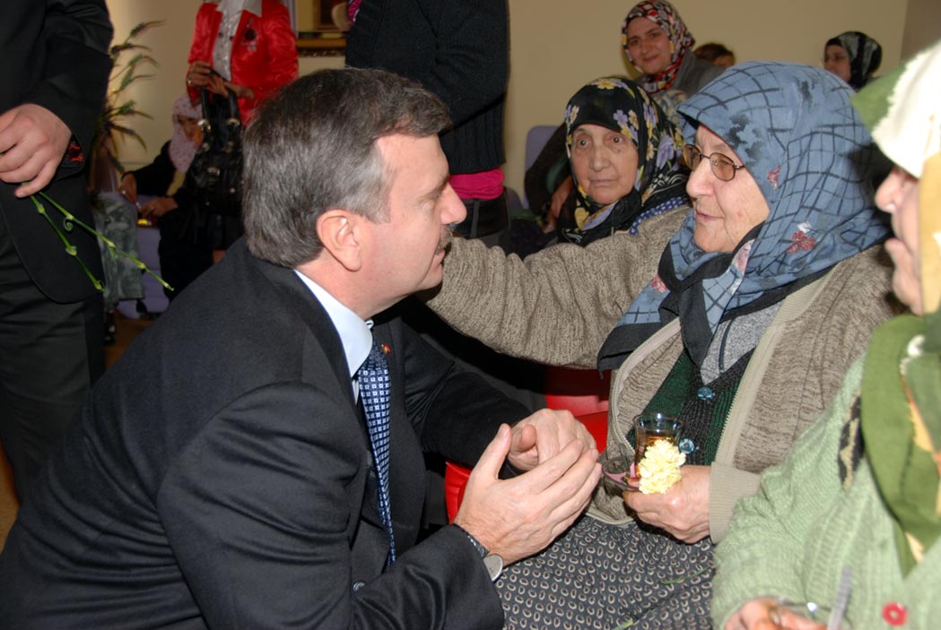 Başkan Akyürek'in Anneler Günü Mesajı