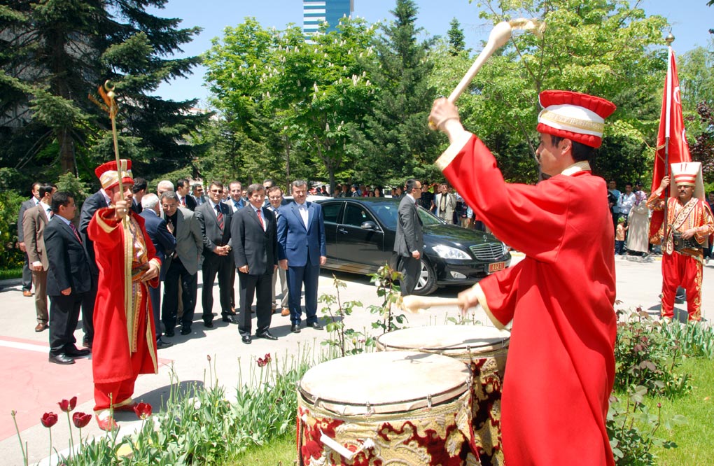 Davutoğlu: 'Konya, Kültürel Çekim Alanlarından Biri Olacak.'