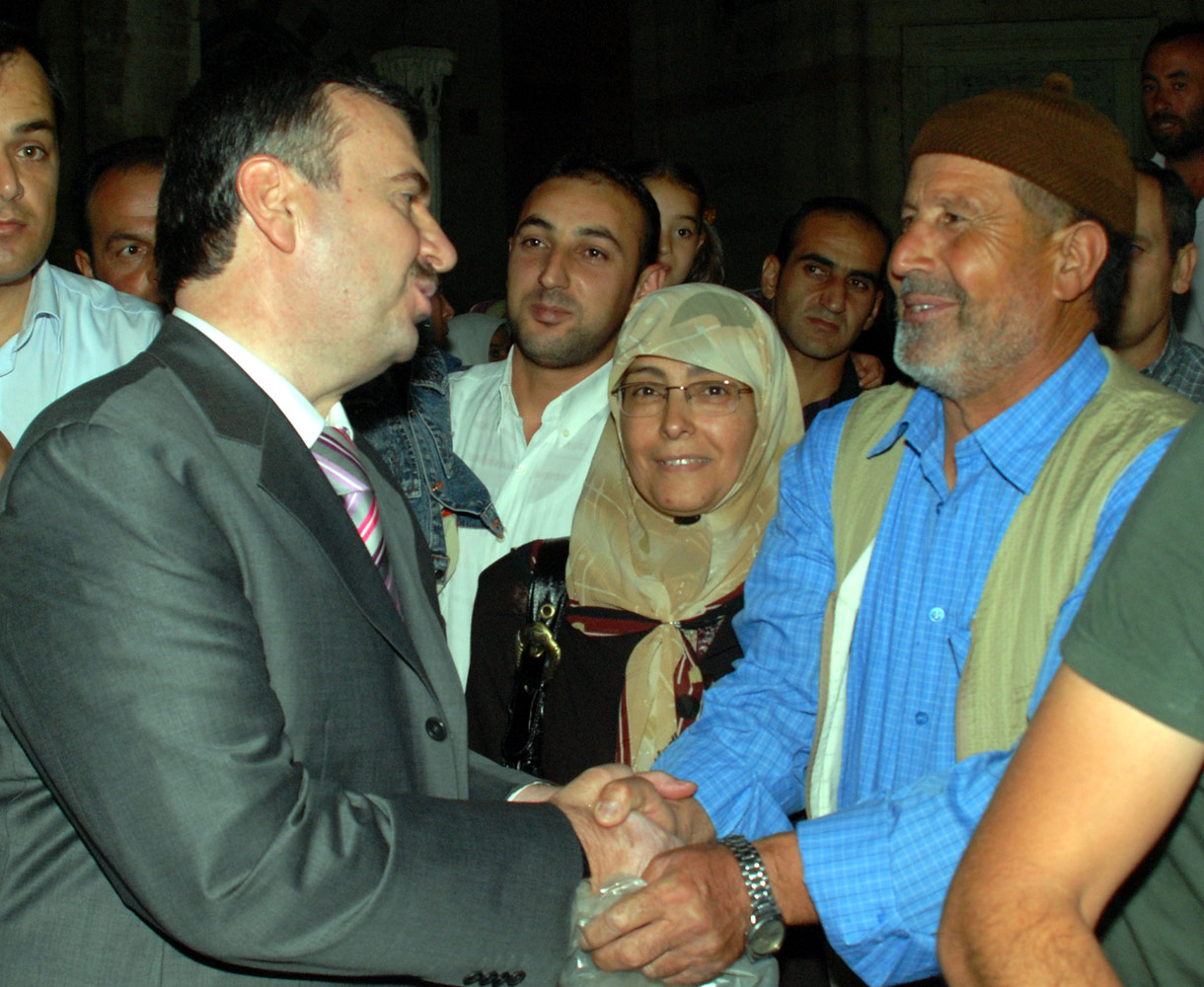 Başkan Akyürek Berat Kandili'nde Mevlana Müzesi'nde