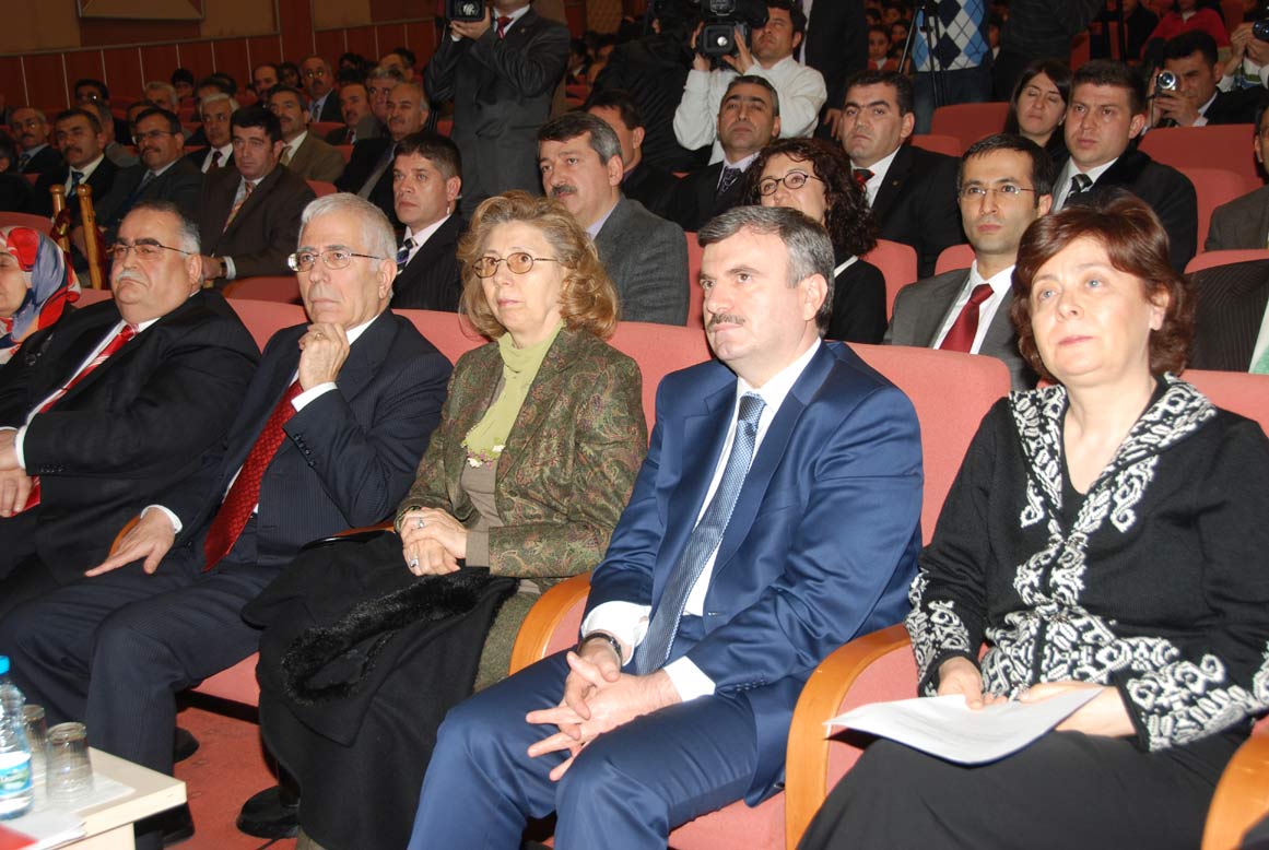 TÜBİTAK Bilim Kütüphaneleri Konya'da Hayata Geçirildi