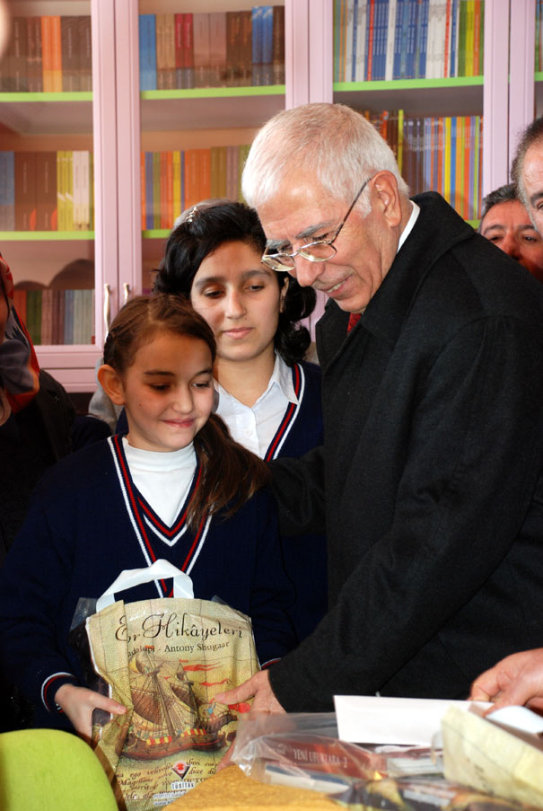 TÜBİTAK Bilim Kütüphaneleri Konya'da Hayata Geçirildi