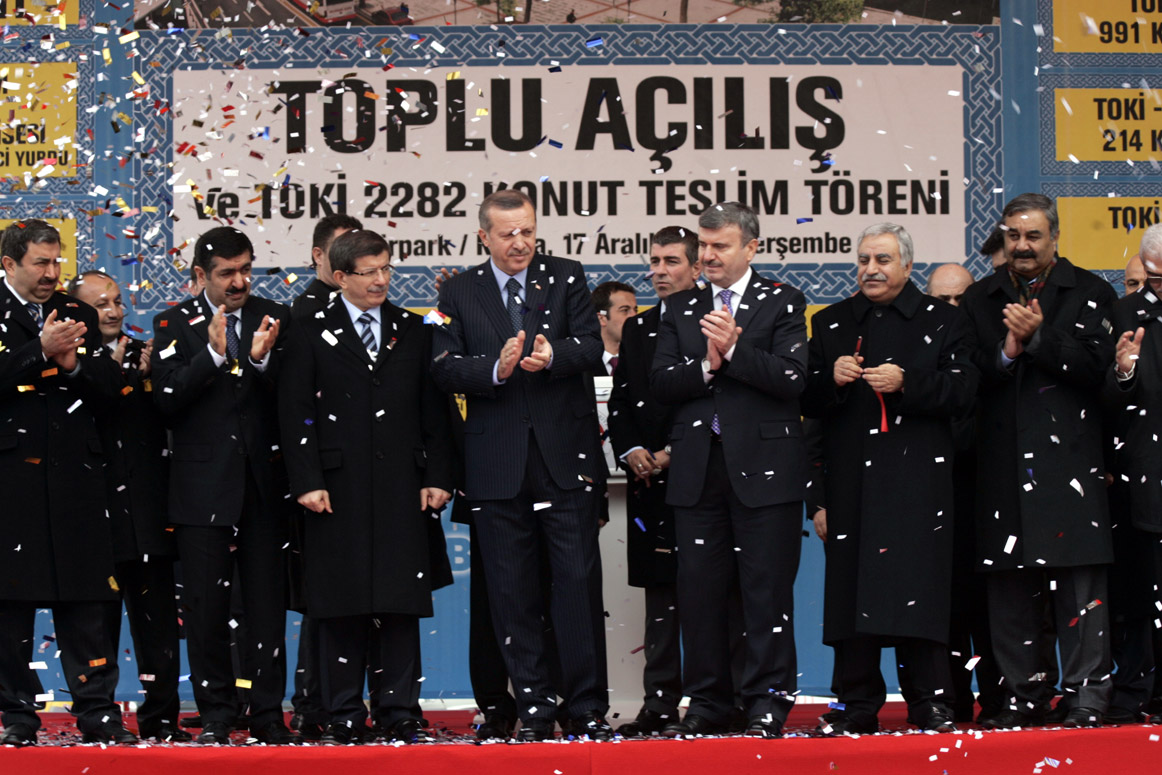Başbakan Erdoğan: 'Mevlana'nın Işığı İle Aydınlanıyoruz.'