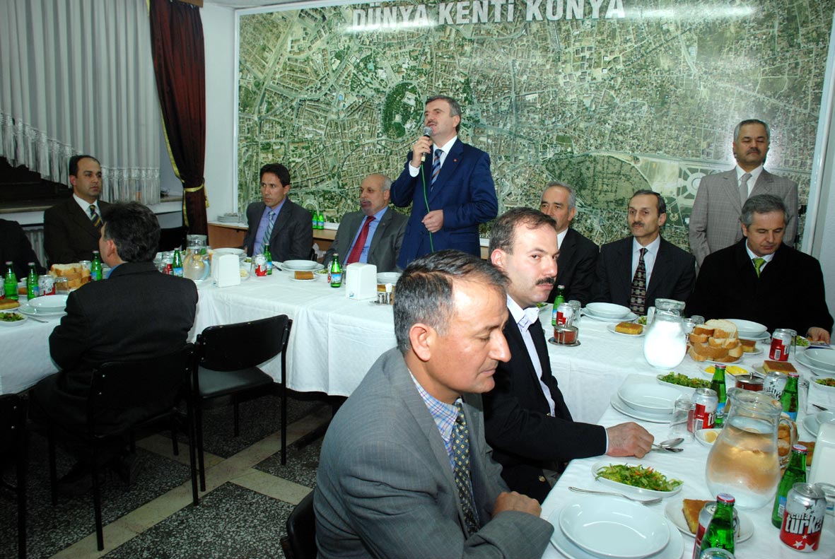 Başkan Akyürek Emekli Personelle Bir Araya Geldi
