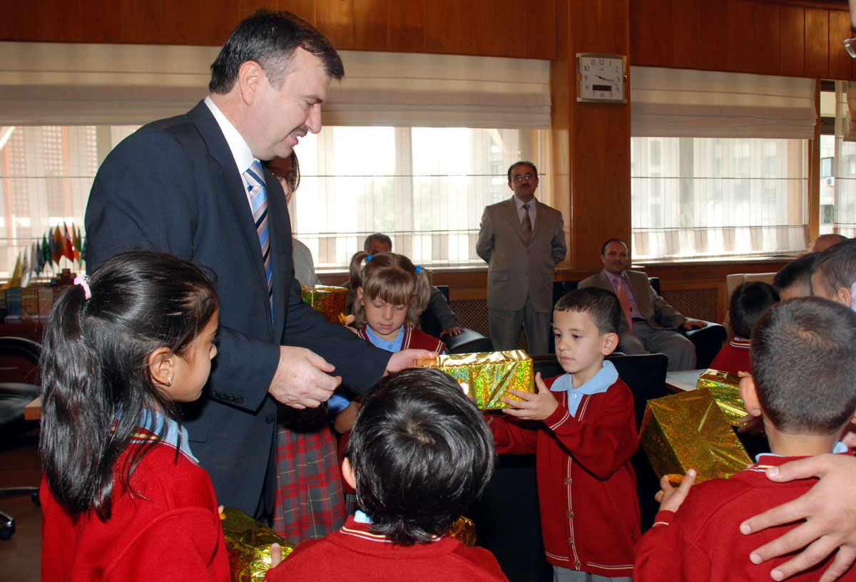 Minik Öğrenciler Başkan Akyürek'i Ziyaret Etti
