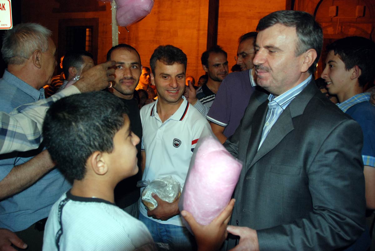 Başkan Akyürek Miraç Kandili'nde Mevlana Müzesi'nde