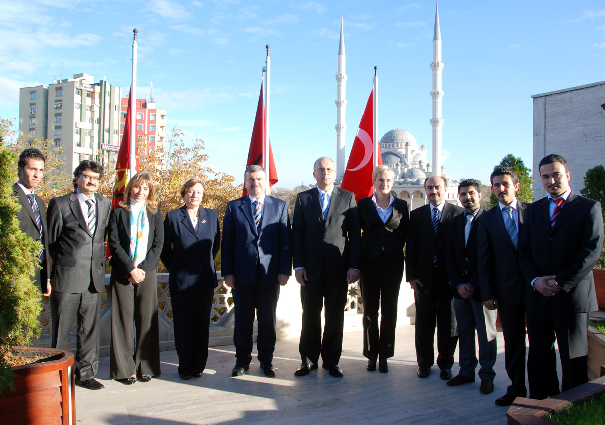 Polonya Büyükelçisi Başkan Akyürek'i Ziyaret Etti
