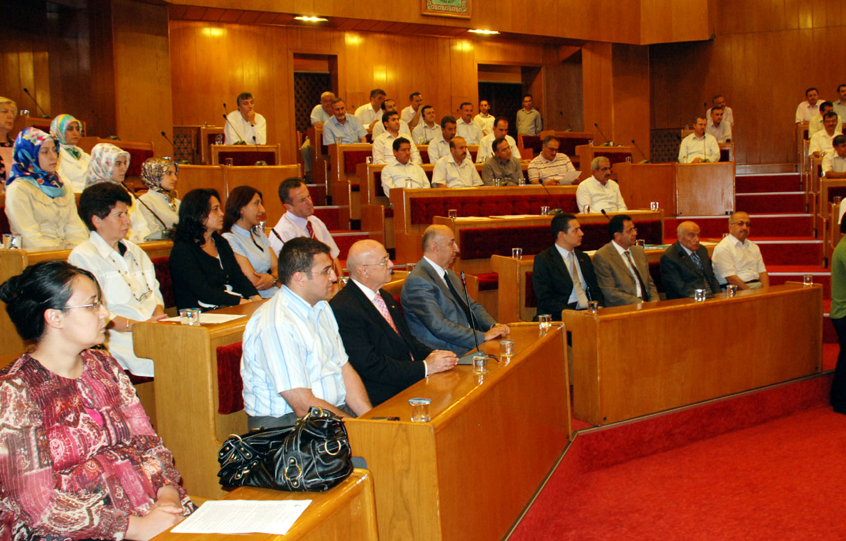 Büyükşehir Belediye Meclisi Başarılı Sanayicileri Ödüllendirdi