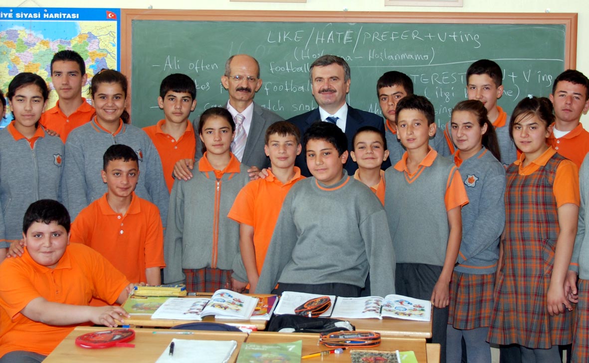 ÖSS ve SBS'ye Girecek Öğrencilere Başarılar