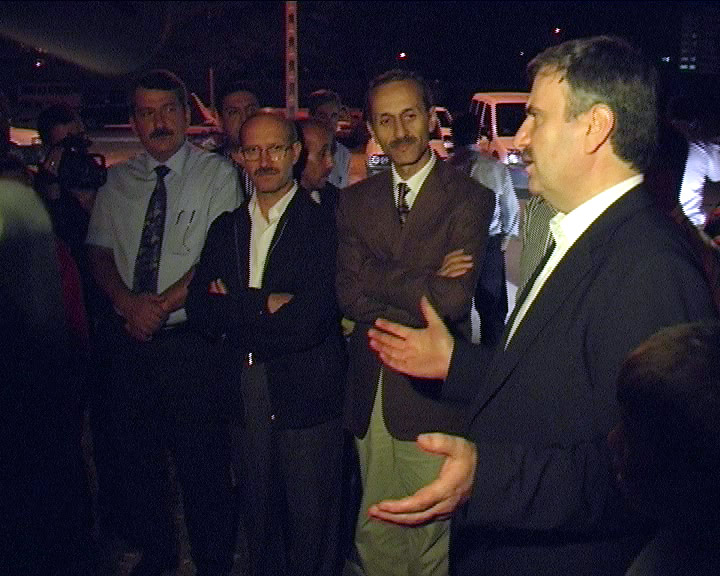 Vali Doğan ve Başkan Akyürek Vatandaşları Dinledi