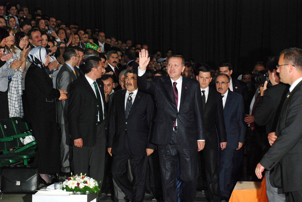 Başkan Akyürek Yerel Yönetimler Konferansı'nda Konuştu