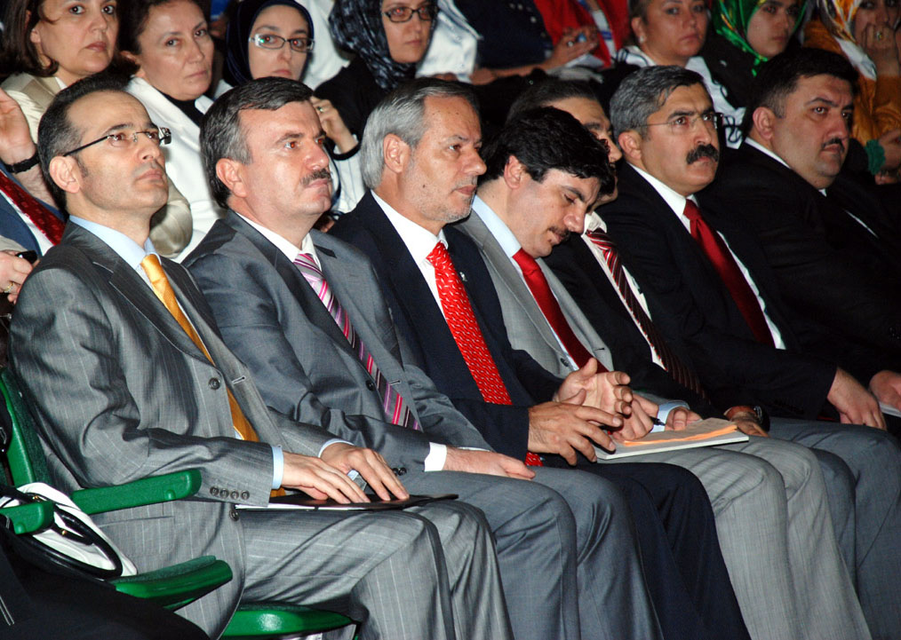Başkan Akyürek Yerel Yönetimler Konferansı'nda Konuştu