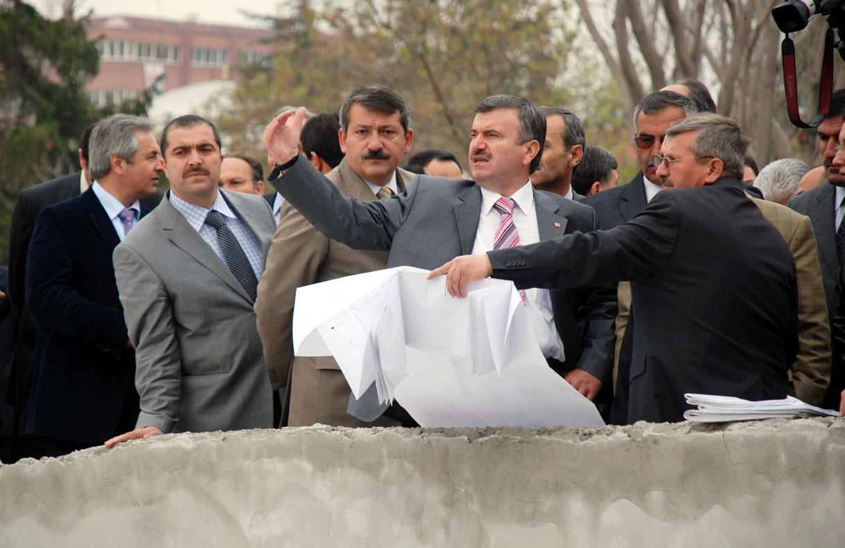 Başkan Akyürek Kültür Park İnşaatını İnceledi