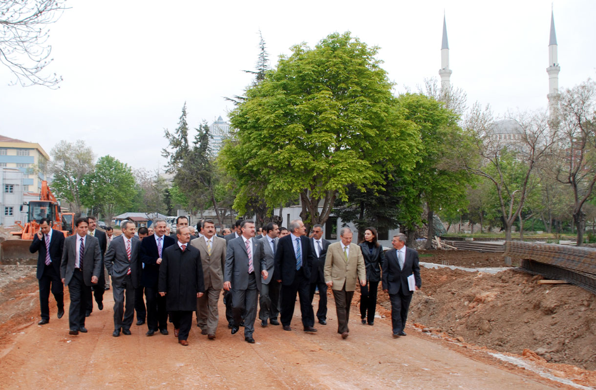 Başkan Akyürek Kültür Park İnşaatını İnceledi
