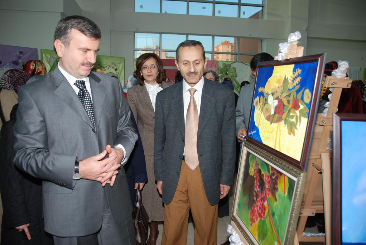 KOMEK Bosna Hersek Kurs Merkezi Dönem Sonu Sergisi
