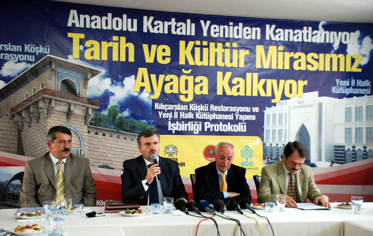 Kılıçarslan Köşkü Restorasyonu ve Yeni İl Halk Kütüphanesi Yapımı İşbirliği Protokolü İmzalandı